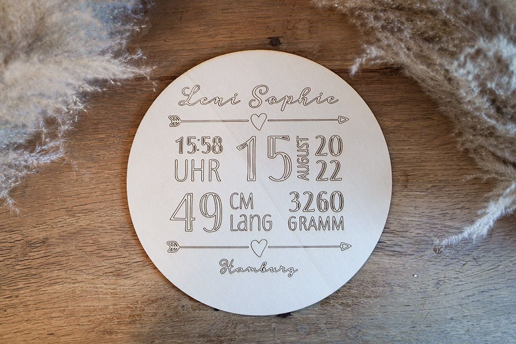 Personalisiertes Holzschild mit Geburtsdaten